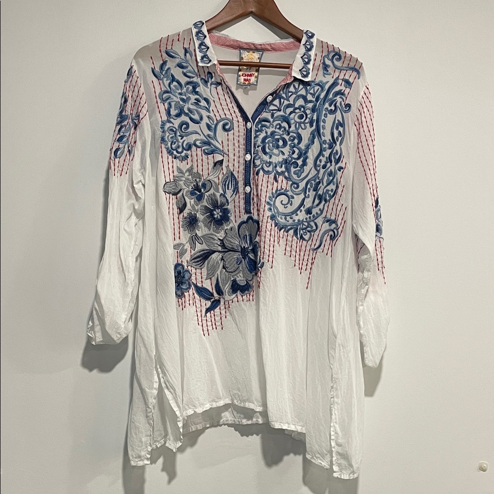 Johnny Was White Tunic with Blue Floral Embroidery